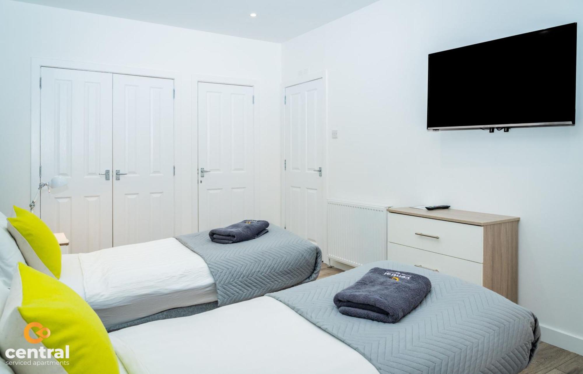 Central Serviced Apartments - 2 Bedroom - Walk Away From City Centre & Universities - Sleeps 4 - 3 X Double Beds - Smart Tvs In All Rooms - Short Term Stays Welcome - Walk Away From Train & Bus Station - Preferred Location For Short Stay In Dundee Zewnętrze zdjęcie